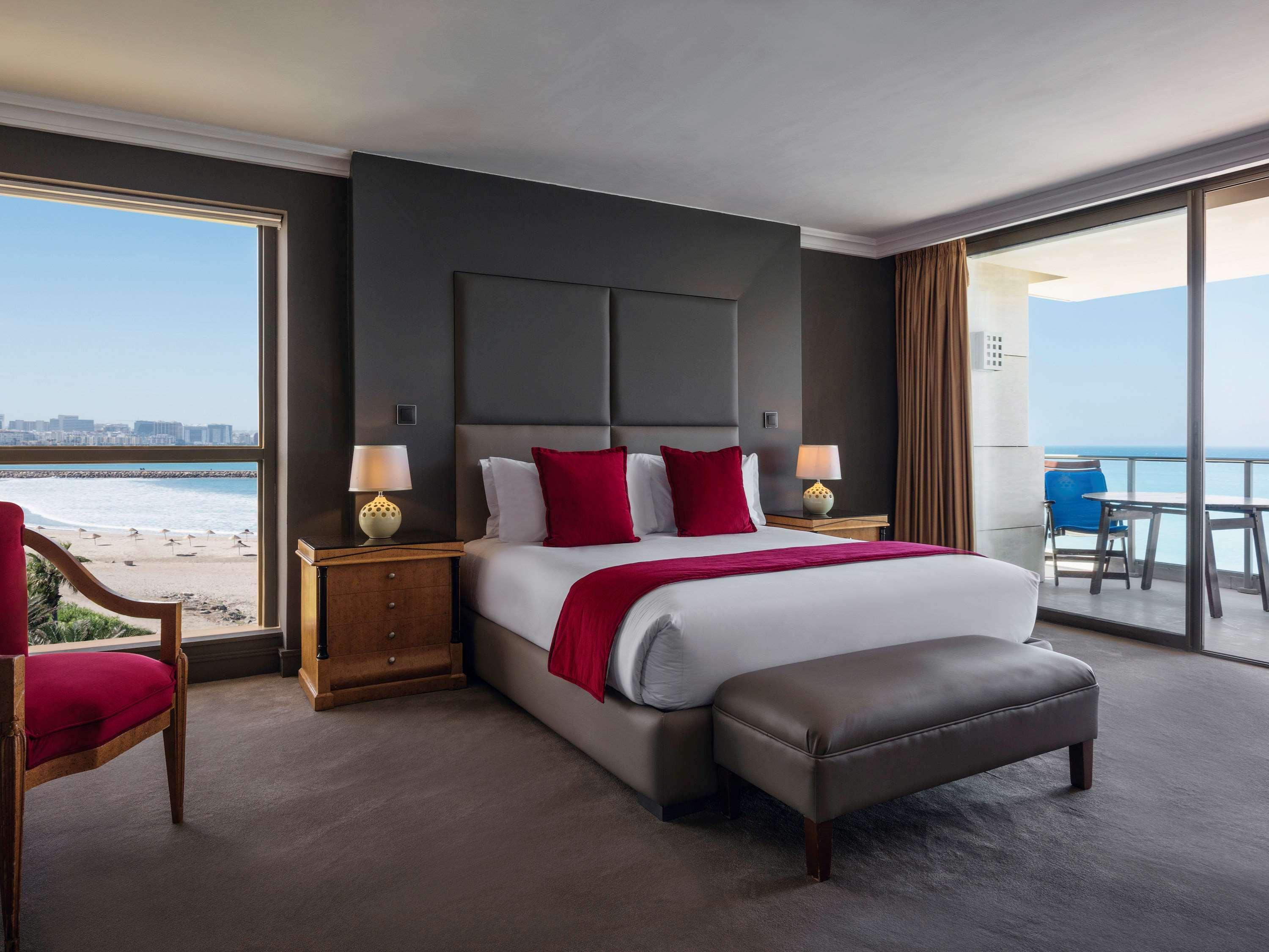 Moevenpick Hotel & Casino Malabata Tanger Ngoại thất bức ảnh A bedroom at the Hilton San Diego Bayfront
