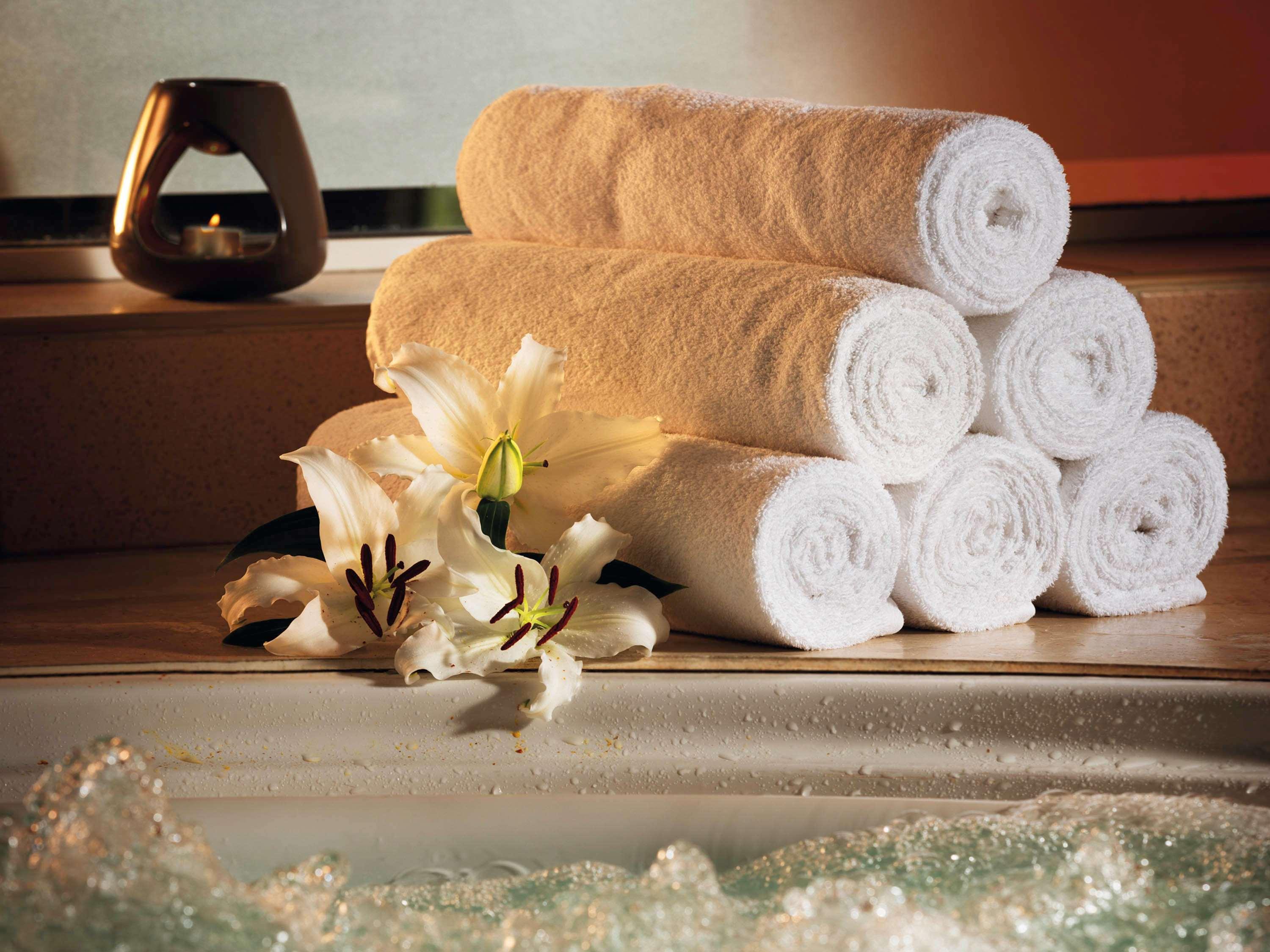 Moevenpick Hotel & Casino Malabata Tanger Ngoại thất bức ảnh Spa towels
