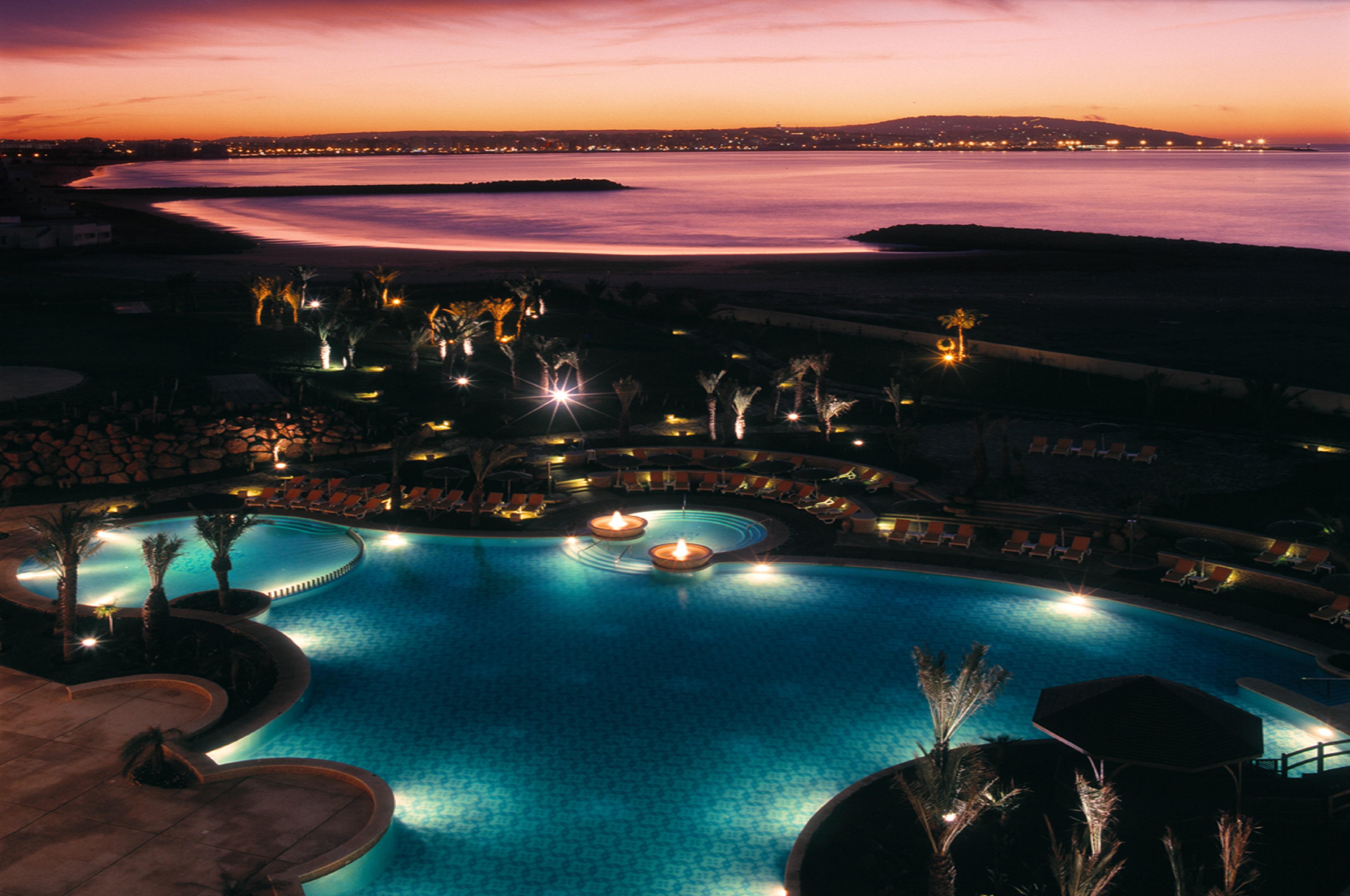 Moevenpick Hotel & Casino Malabata Tanger Ngoại thất bức ảnh The Atlantis Paradise Island resort