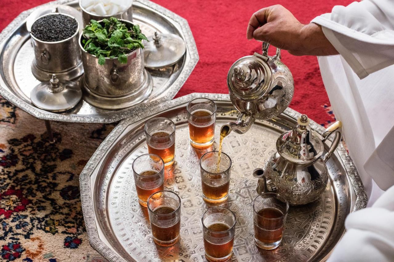Moevenpick Hotel & Casino Malabata Tanger Ngoại thất bức ảnh Moroccan mint tea
